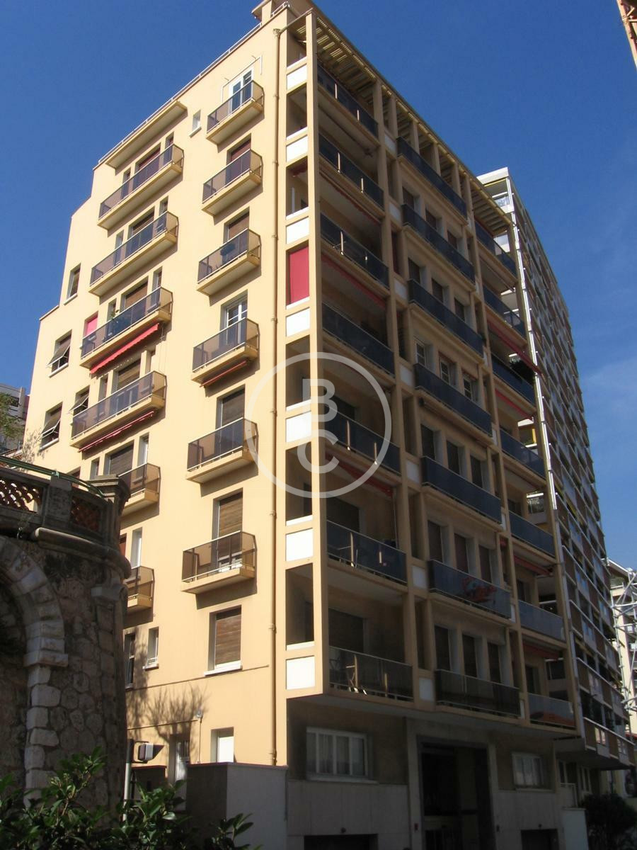 MIXED-USE STUDIO