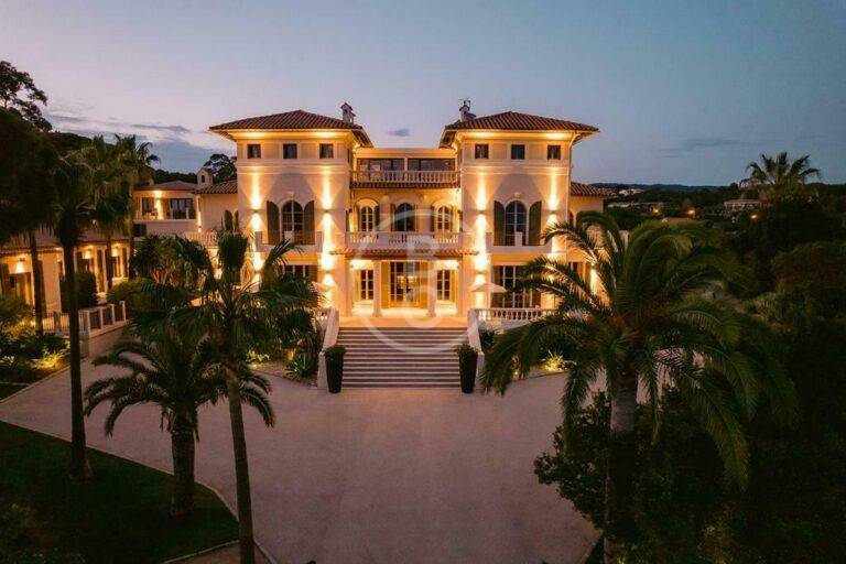 VILLA "THE ELEVEN"